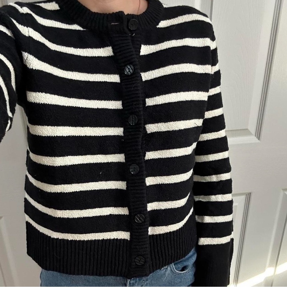 Abercrombie & Fitch Black and White Striped Button-Up Cardigan